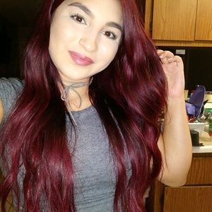 Meet your Posher, Allyssa